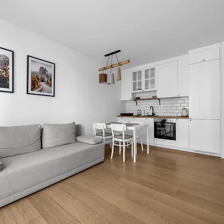 Ursynow Homely By Bookinghost