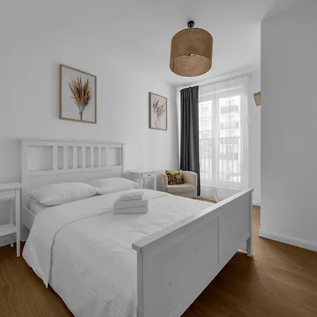 Apartment Ursynow Homely By Bookinghost *